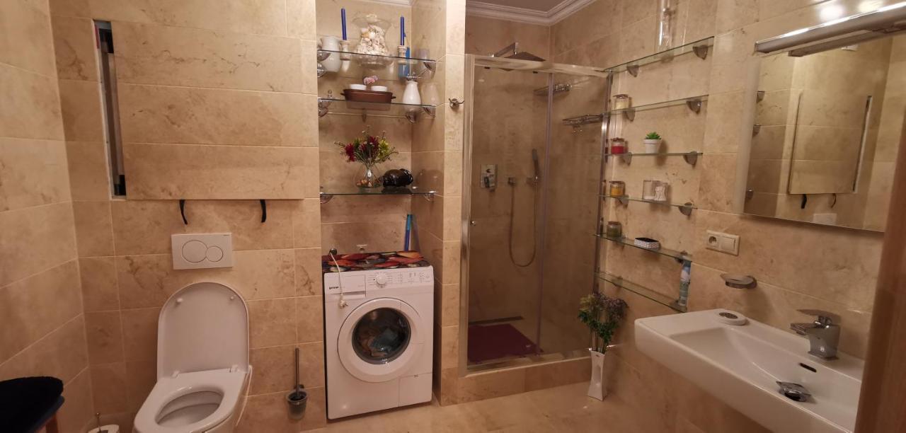 Hezky Byt U Hotela Thermal V Karlovych Varech Κάρλοβι Βάρι Εξωτερικό φωτογραφία